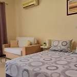 Kato Apartman *